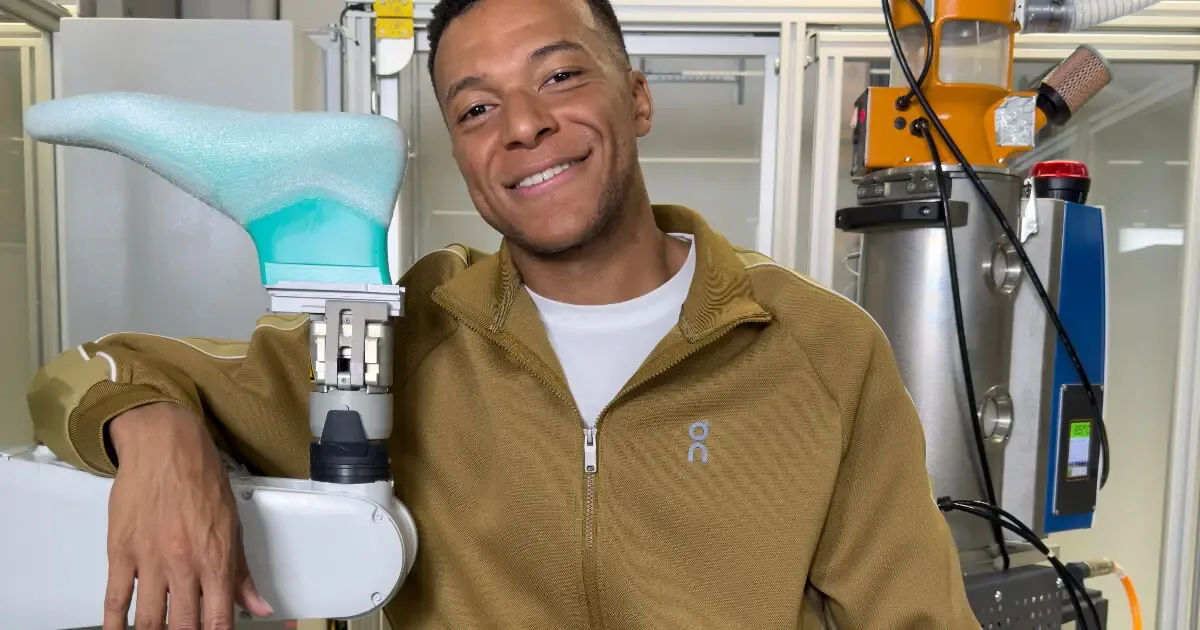 Kylian Mbappé se incorpora a On en un esfuerzo por competir en el futbol.