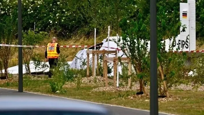 La tragedia ocurrió durante un salto en paracaídas, lo que ha llevado a una investigación por parte de las autoridades.