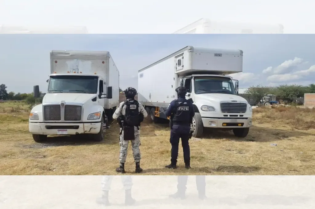 Operativo de seguridad en Guanajuato asegura camiones robados y mercancía.