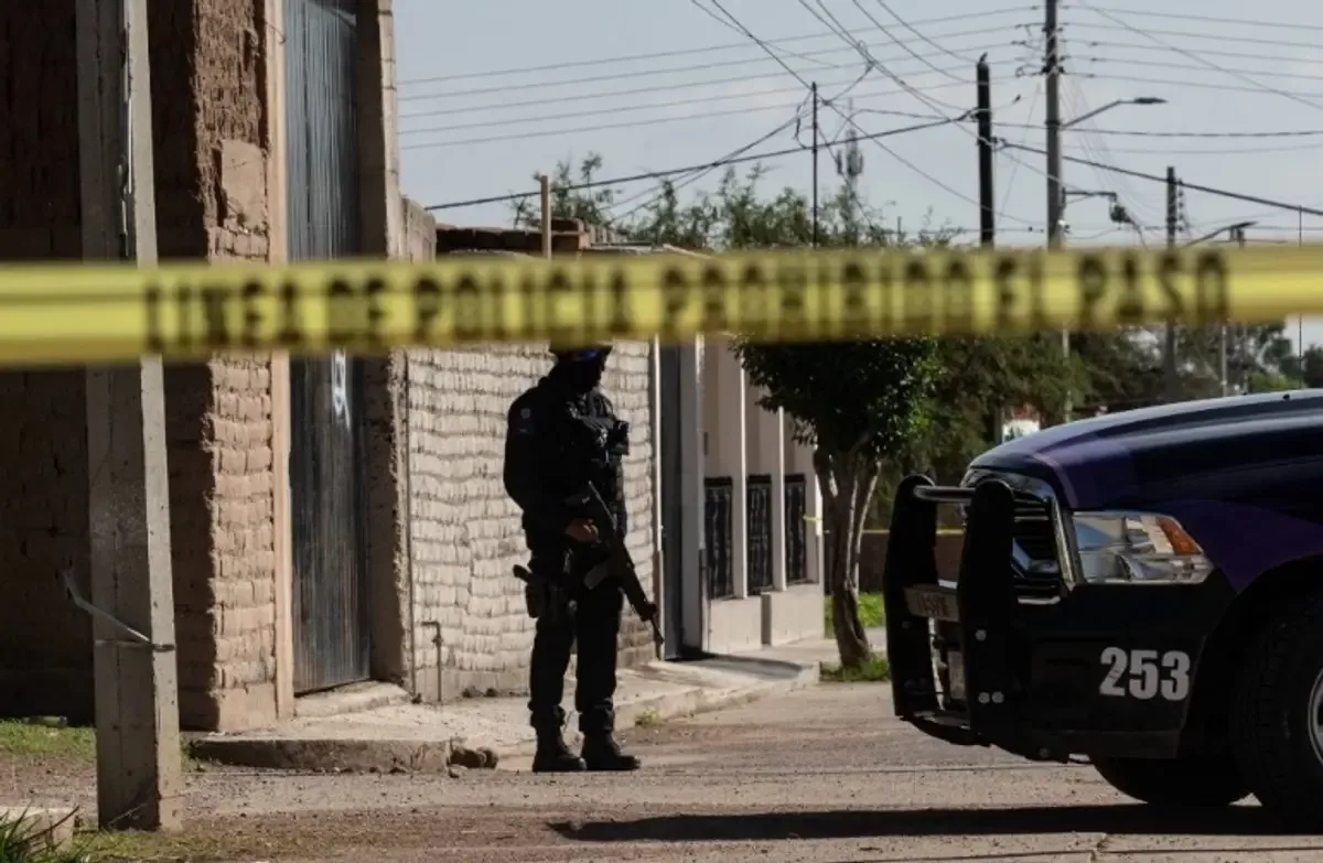 Operativo en la alcaldía GAM donde recuperan auto robado de una víctima de homicidio.