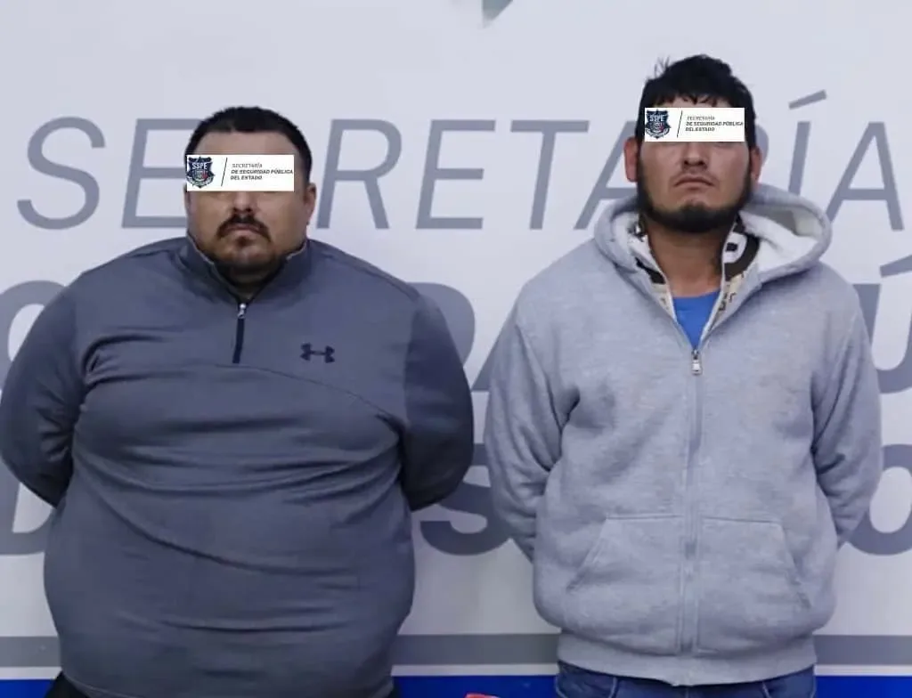 Operativo policial en Ciudad Juárez que resultó en dos detenciones.