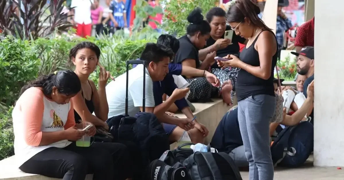 La búsqueda de estabilidad laboral lleva a cubanos a encontrar su lugar en México, dejando atrás el régimen de la Isla.