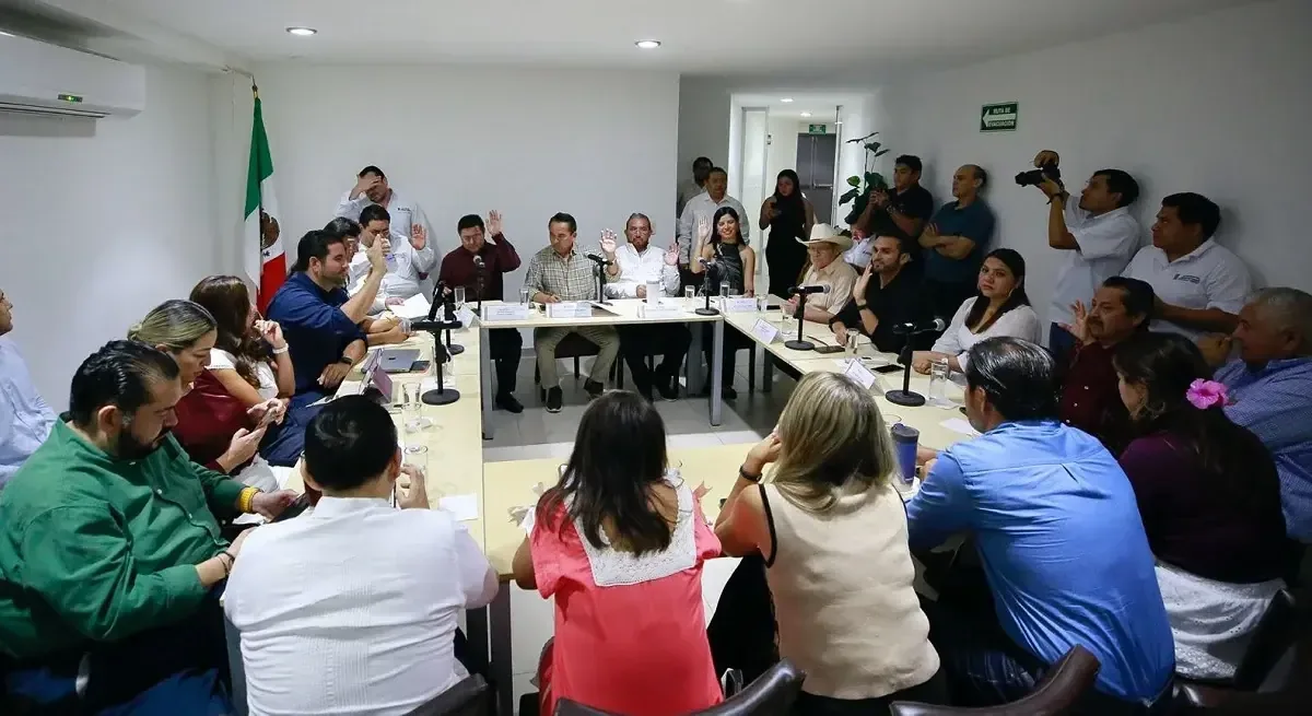 Legisladores demandan claridad sobre el manejo de recursos en proyecto de financiamiento en Yucatán.