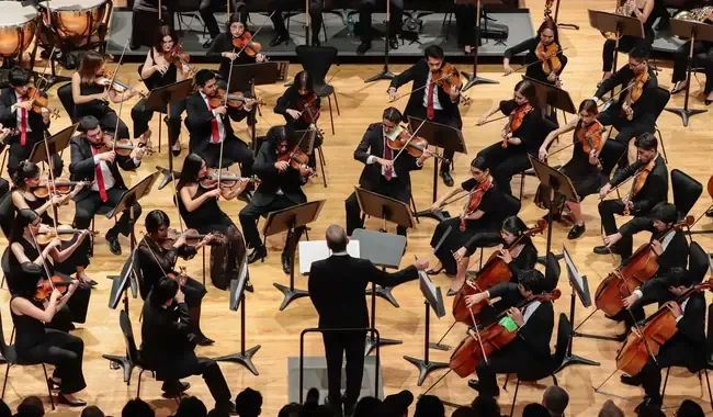 Un evento que celebra las obras de dos grandes figuras de la cultura española con música y poesía.