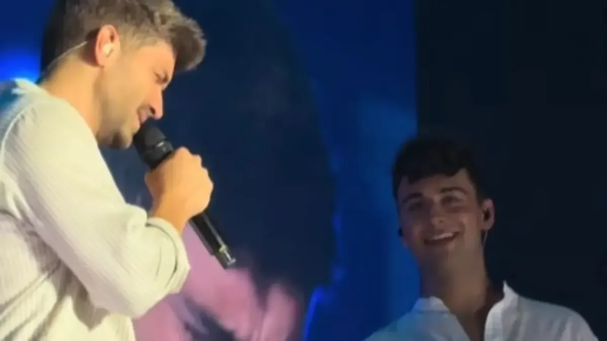 La colaboración de ambos artistas destaca por su conexión cultural y el homenaje a la jota en un memorable concierto.