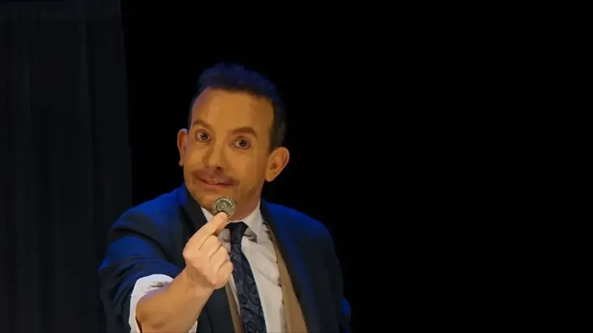 La obra de teatro innovadora combina drama y magia en su undécima temporada.