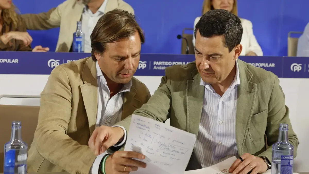 El resultado electoral permite al PP gobernar en solitario, pero Vox busca influencia en el nuevo gobierno.