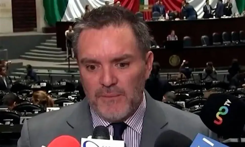 El partido señala decepción por la falta de diálogo y las promesas incumplidas hacia los maestros.