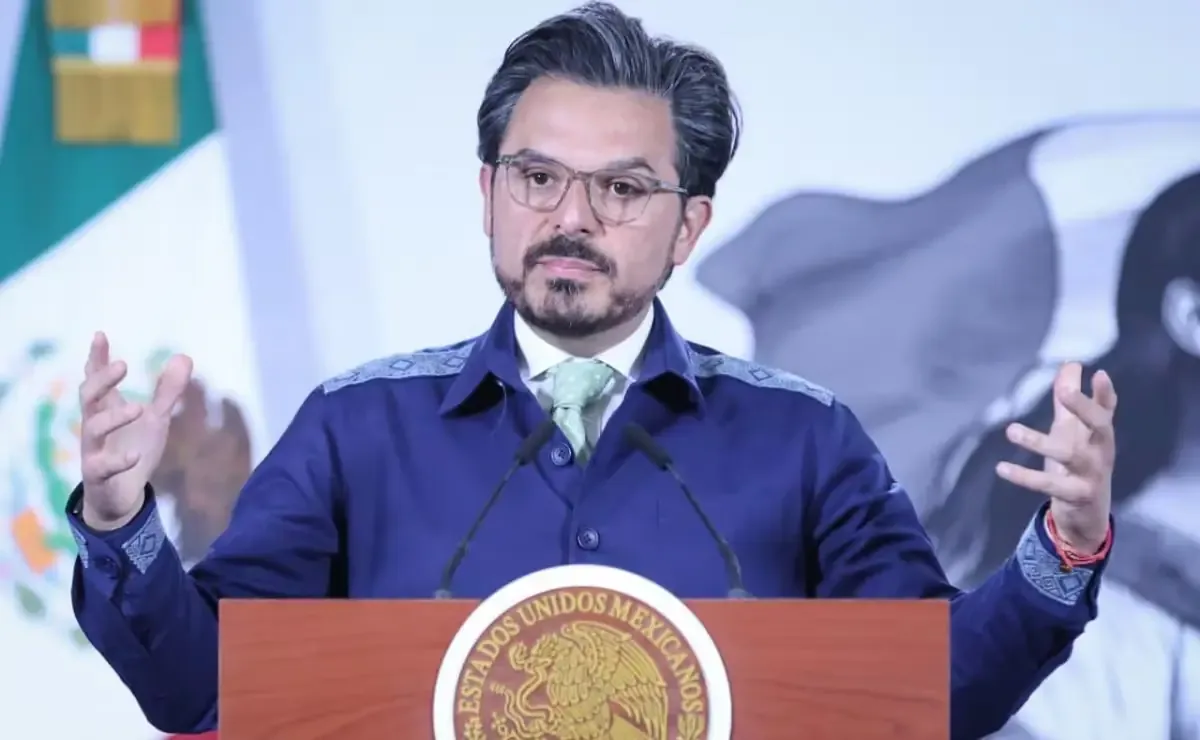 La exigencia se da en medio de protestas de trabajadores del IMSS por el desabasto de medicamentos.
