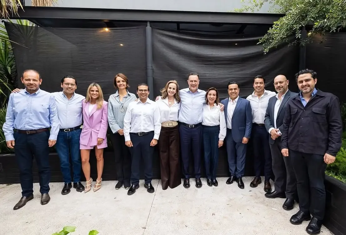 Martín Arango enfatiza la unidad y responsabilidades de los aspirantes a la gubernatura de Querétaro.