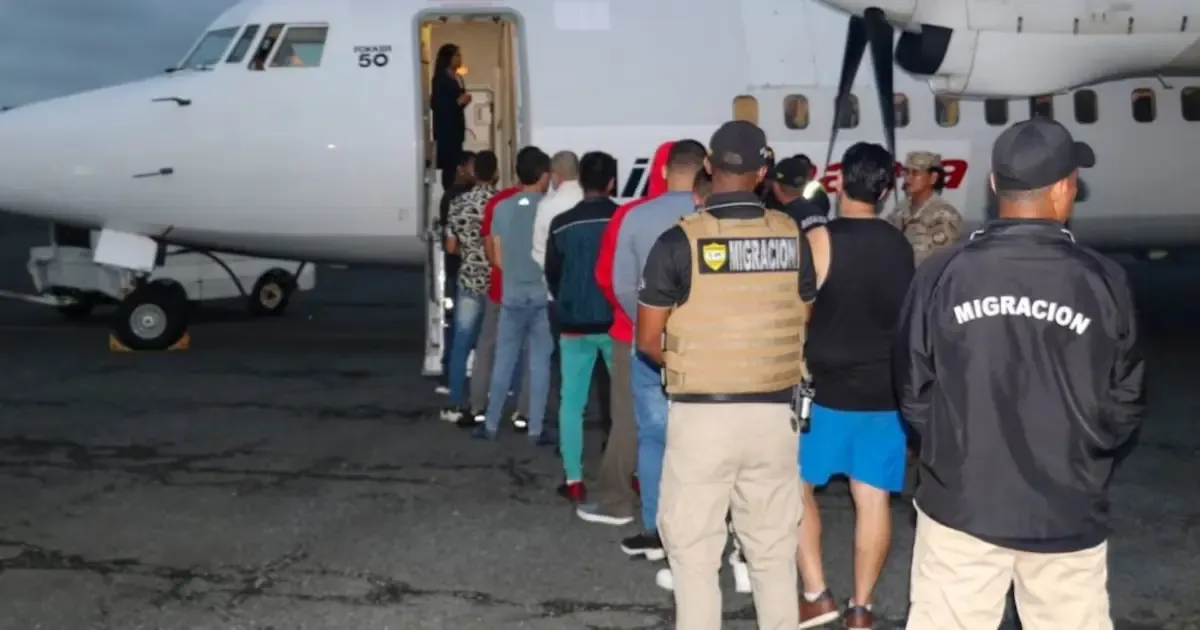 Las autoridades panameñas refuerzan el control migratorio tras detectar irregularidades.