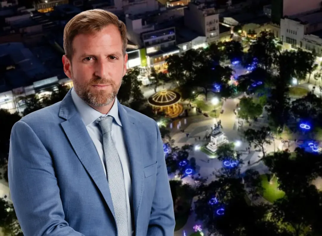El empresario y abogado busca dejar un legado en la intendencia de Santiago del Estero.