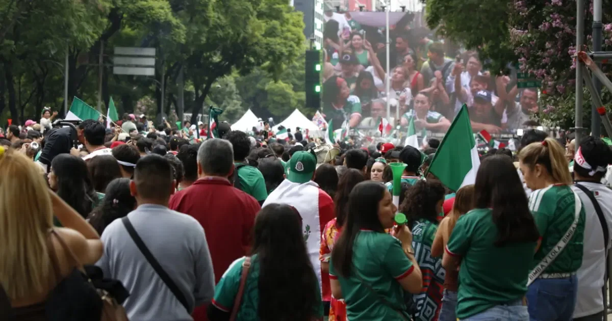 Disfruta del partido México vs Ecuador en pantallas gigantes en la CDMX, con acceso gratuito para todos los aficionados.