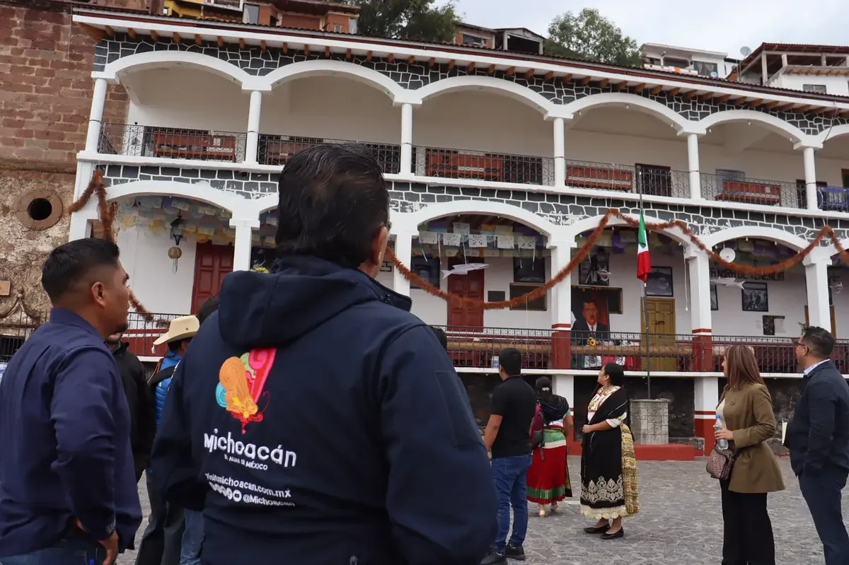 La rehabilitación del panteón busca mejorar la seguridad y preservar las tradiciones culturales del lugar.