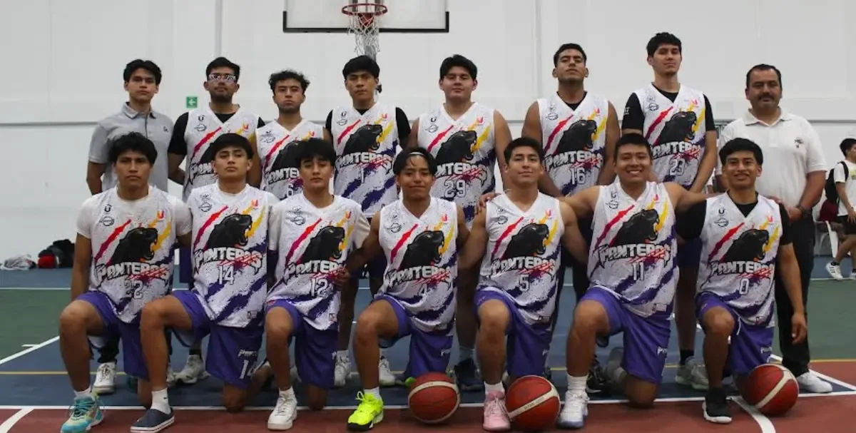 El equipo universitario refuerza su plantilla para la eliminatoria que inicia con 11 equipos en competencia.