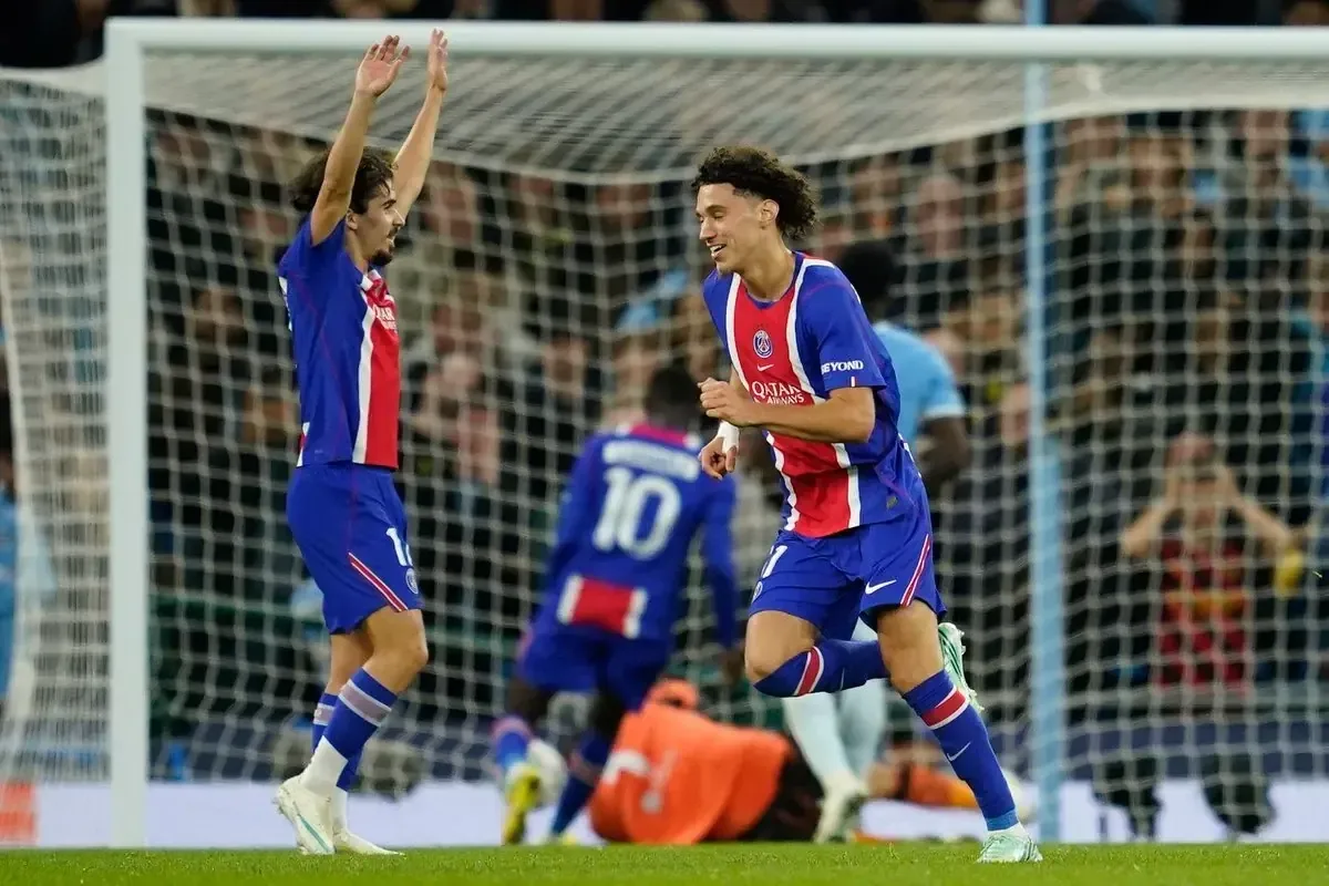 Triunfo del PSG reafirma su liderazgo en la fase de grupos de la Champions League.