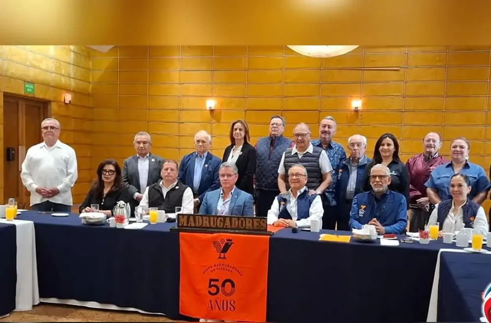 El empresario destaca la importancia de un contrapeso social ante la crisis en Baja California.