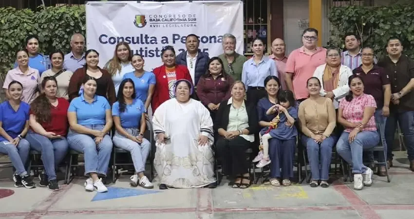 Participantes comparten sus experiencias en la consulta de la Ley de Personas Autistas.