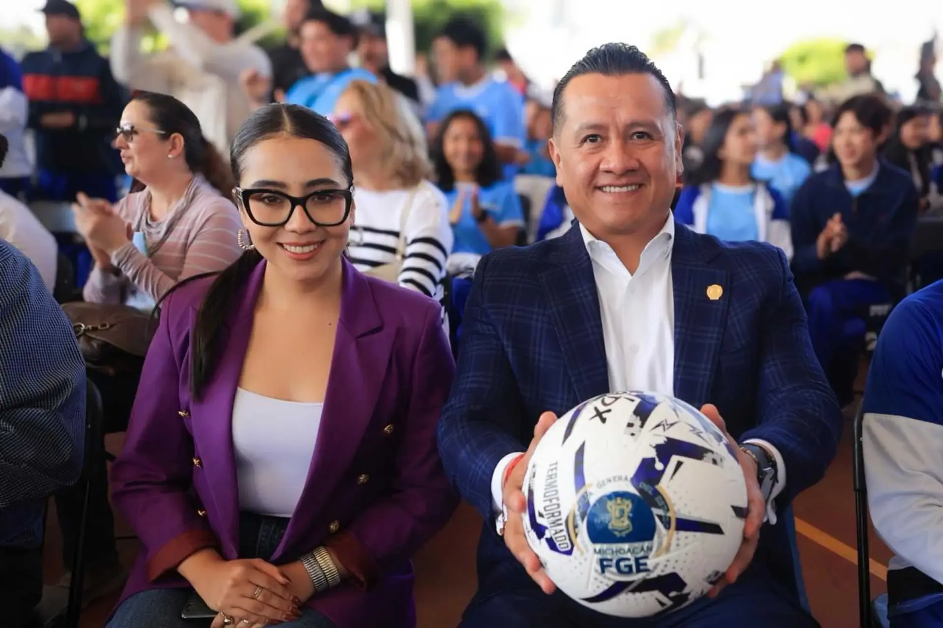 Participantes en el foro de ciberseguridad en Ario, Michoacán.