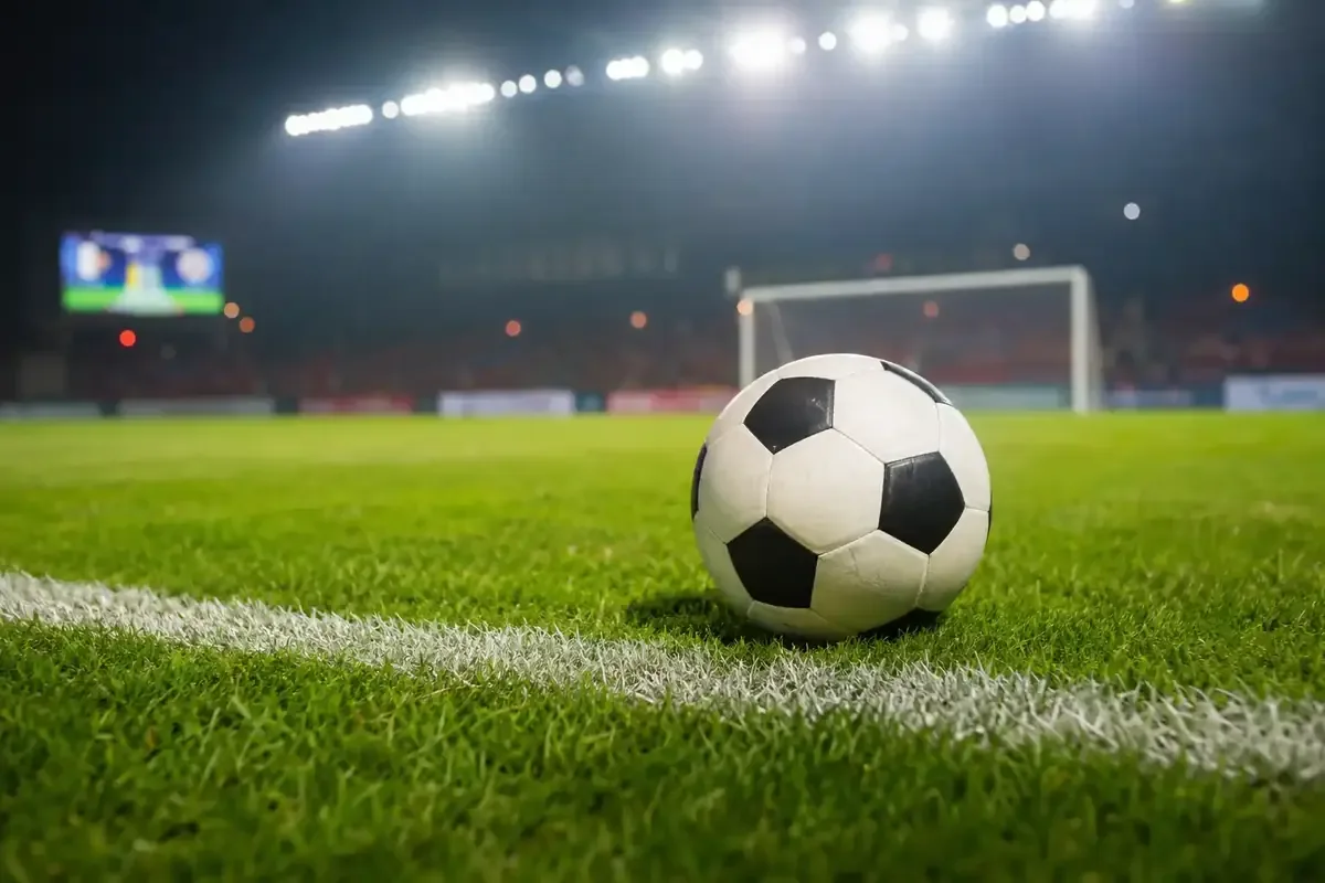 La cuarta jornada de la UEFA Nations League y el clásico argentino elevan la expectativa en el mundo del fútbol.