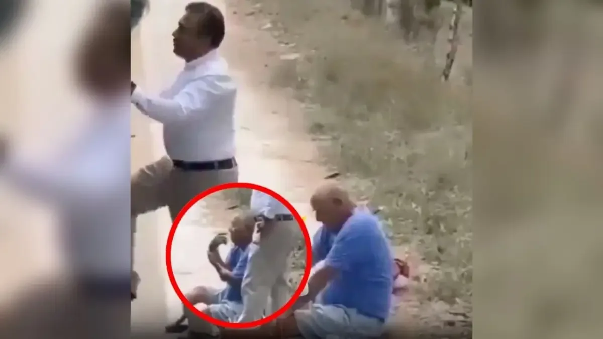 Usuarios del transporte público exigen justicia para un adulto mayor maltratado.