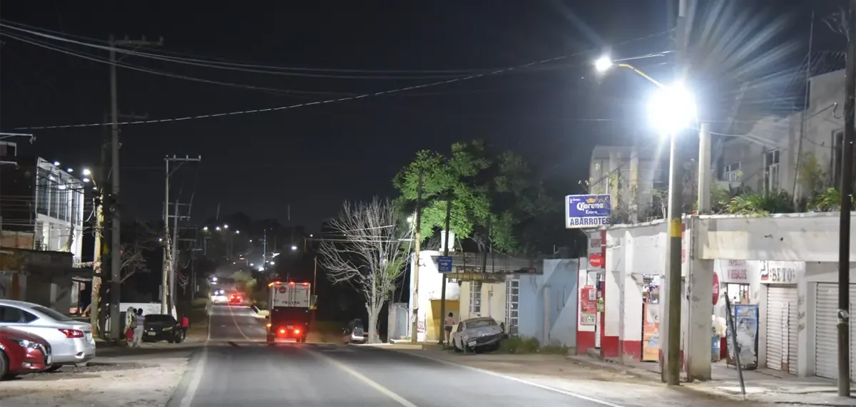 La modernización del alumbrado público busca crear comunidades más seguras y eficientes energéticamente.