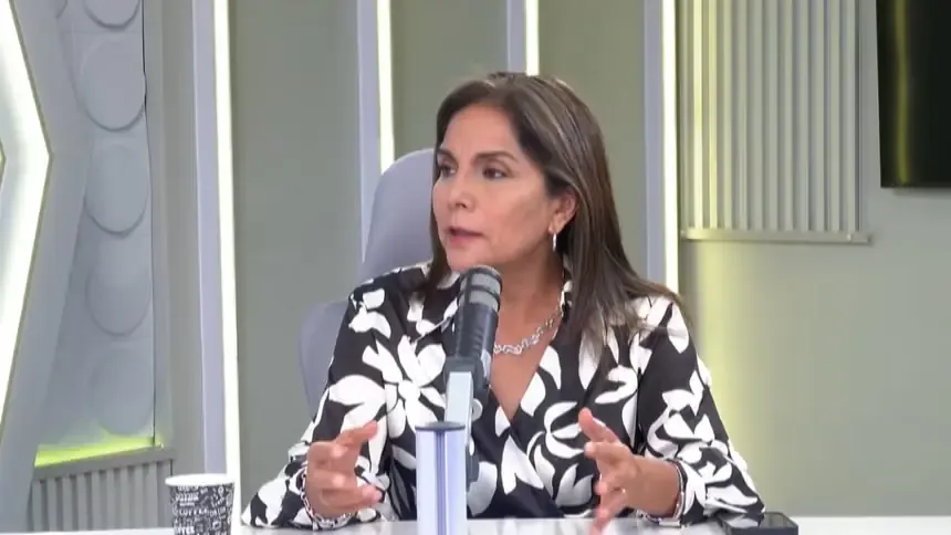 La congresista defiende las leyes 'procrimen' en medio de la controversia política.