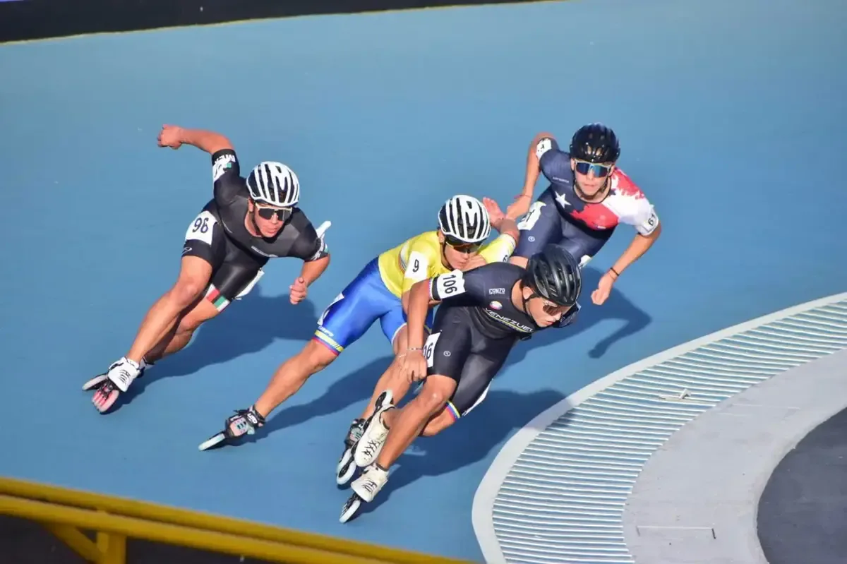 Esta victoria resalta el talento de Aguascalientes en el patinaje de velocidad.