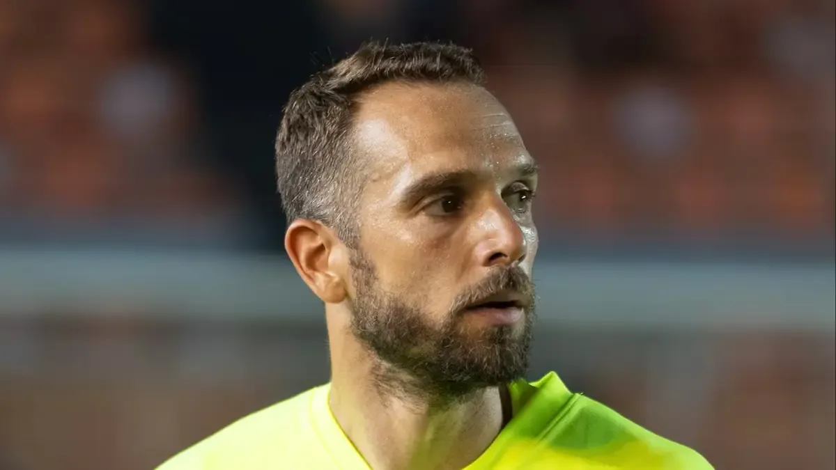 La llegada de Pau López al FC Andorra marca un nuevo camino para el portero español.