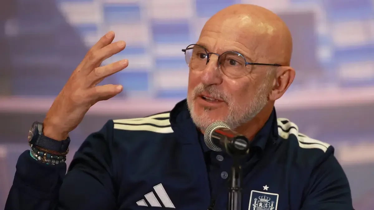 El joven jugador español comparte su experiencia y expectativas para el torneo de 2026, destacando su evolución en el campo.