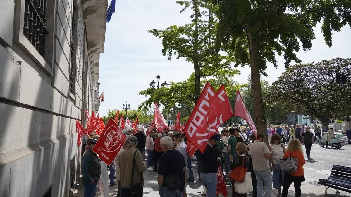La protesta busca visibilizar las necesidades de atención médica y cuidados para el 25% de la población mayor.