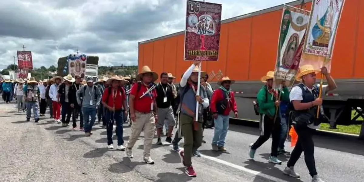 Este evento religioso conecta a miles de hombres en un recorrido espiritual hacia el Tepeyac, promoviendo la fe y la unidad.