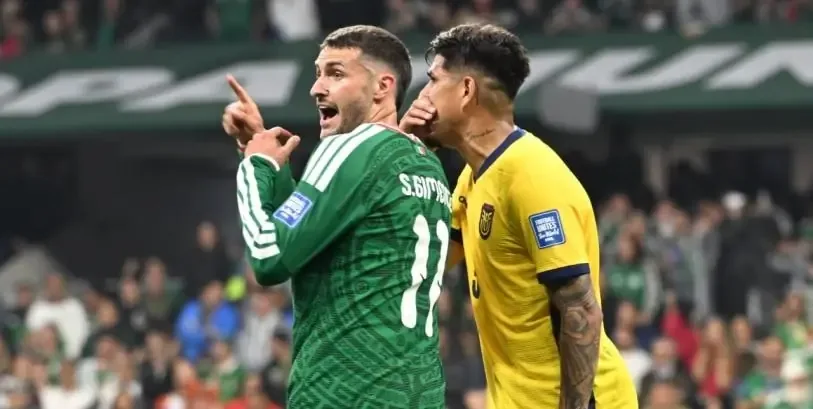 El defensor ecuatoriano reflexiona sobre su error durante el partido contra México.