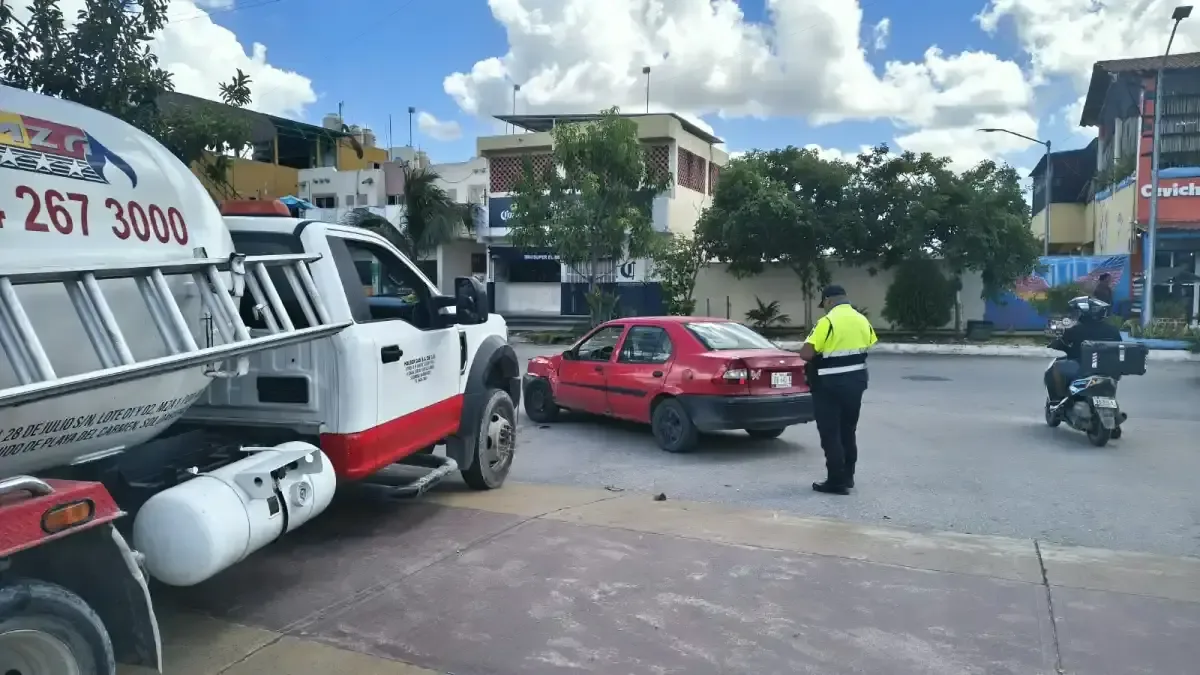 El incidente afectó a un automovilista, pero no se reportaron heridos.