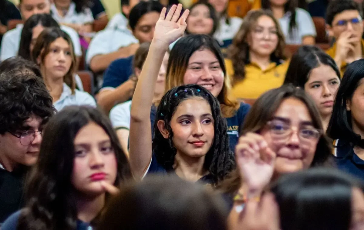 Aumenta la matrícula estudiantil en México, pero los resultados en matemáticas llaman la atención.