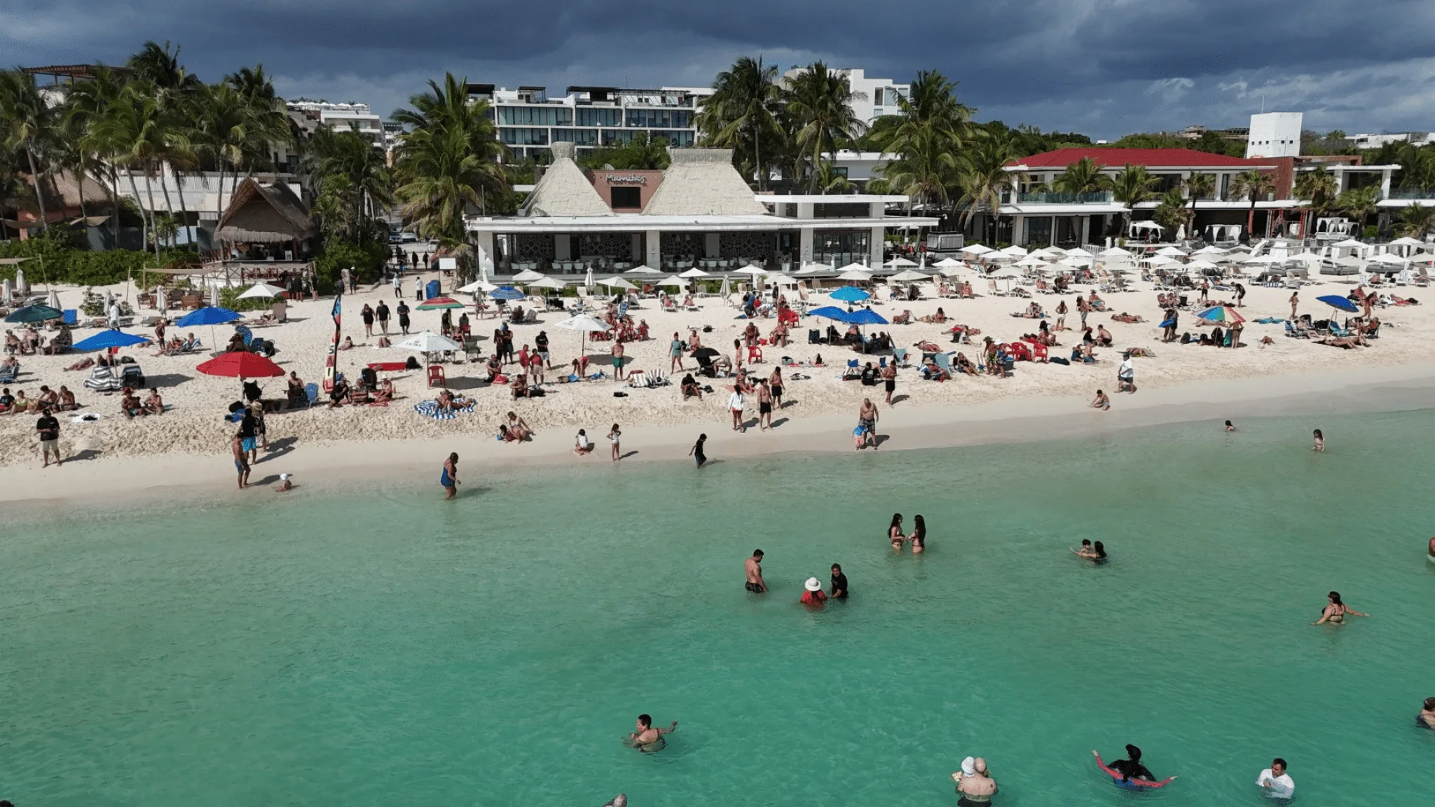Playas del Caribe en Quintana Roo listas para recibir a turistas este fin de semana.