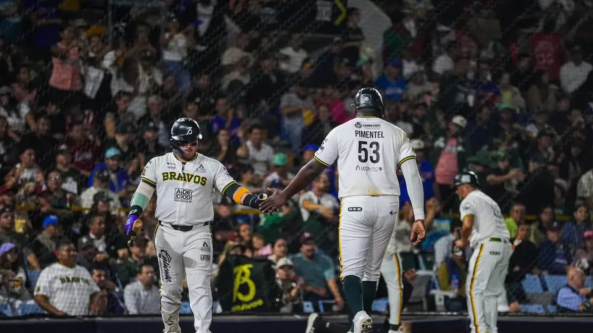 Los Diablos Rojos del México y los Bravos de León logran victorias en un emocionante martes de playoffs.