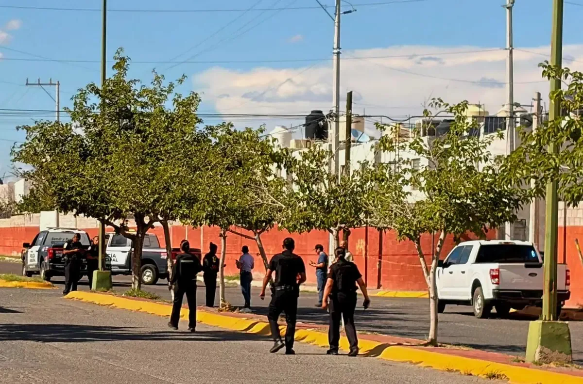 La intervención de los agentes ocurrió tras un reporte de agresión armada en la zona.