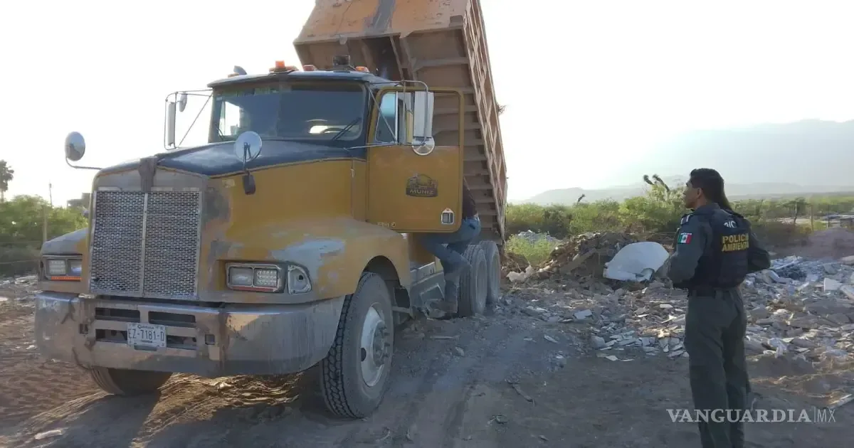 La ciudad refuerza la vigilancia contra el arrojo de escombro y basura en espacios prohibidos.