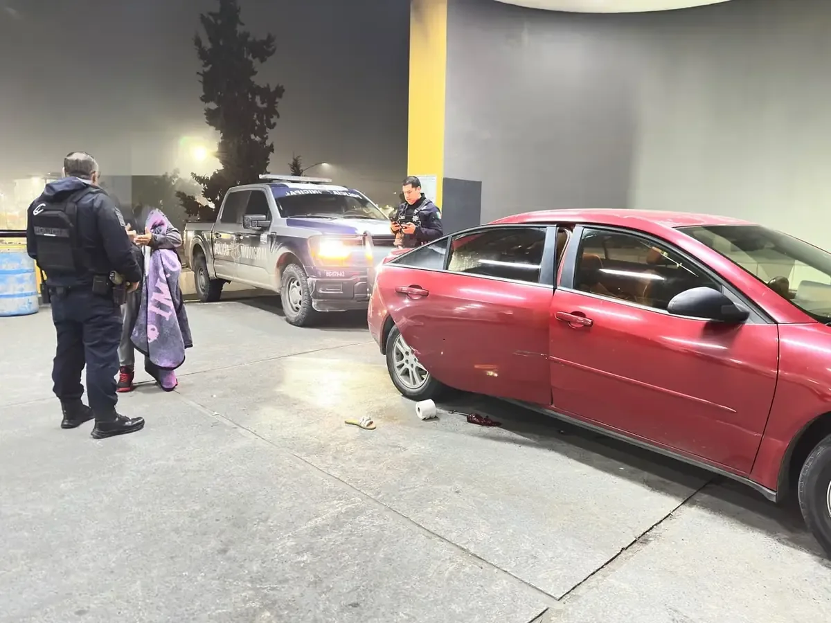El apoyo policial fue crucial para estabilizar a la recién nacida tras complicaciones respiratorias.