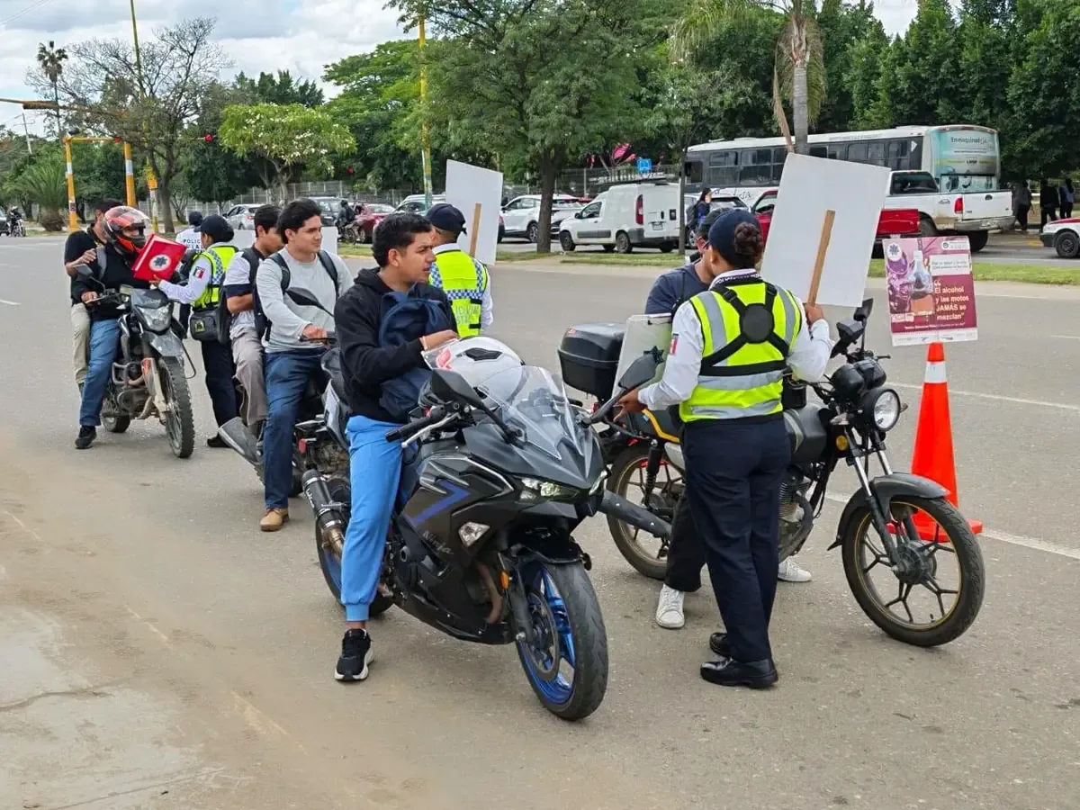 El incremento en el uso de motocicletas en Oaxaca ha generado más accidentes, destacando la importancia de la educación vial.