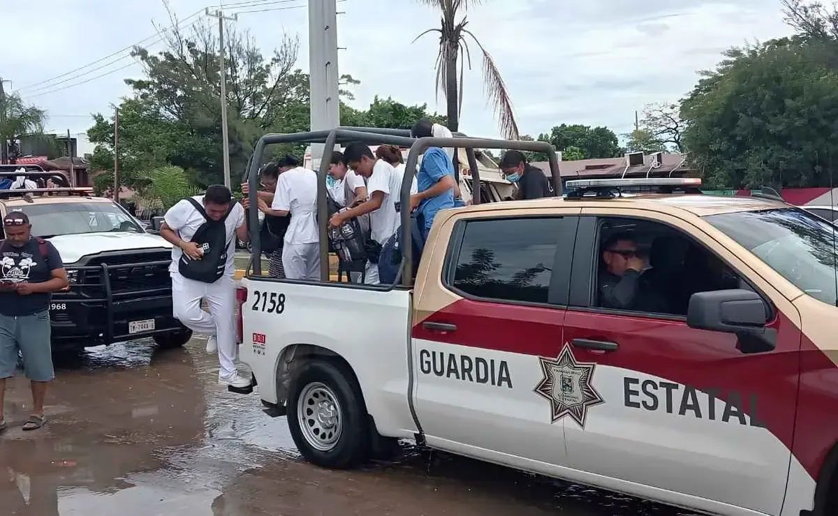 La Guardia Estatal realiza acciones para apoyar a ciudadanos en sectores vulnerables tras las recientes lluvias.