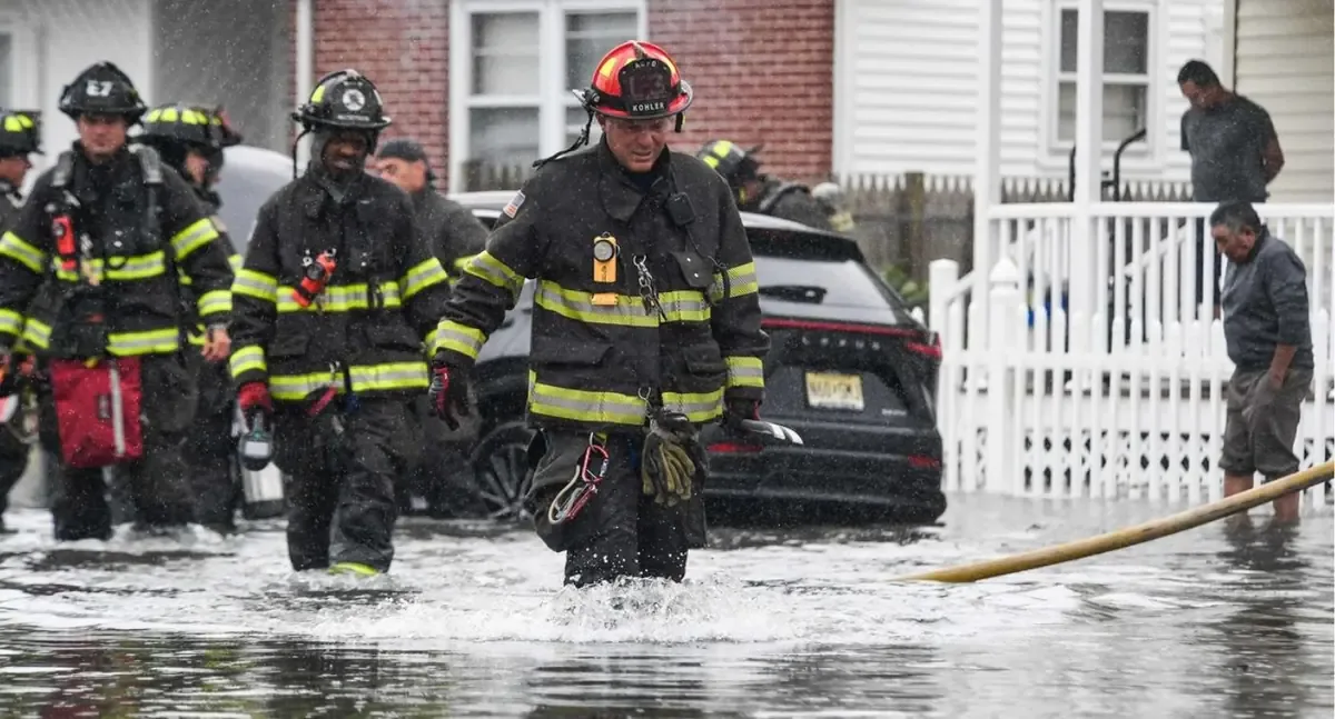 La tormenta provoca severas inundaciones y alertas en el noreste de Estados Unidos.