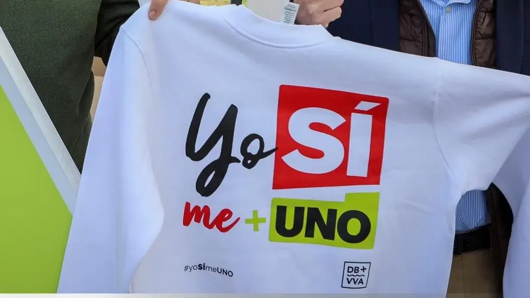 Manuel Lozano critica al PSOE por querer paralizar el proyecto de fusión entre ambas ciudades.