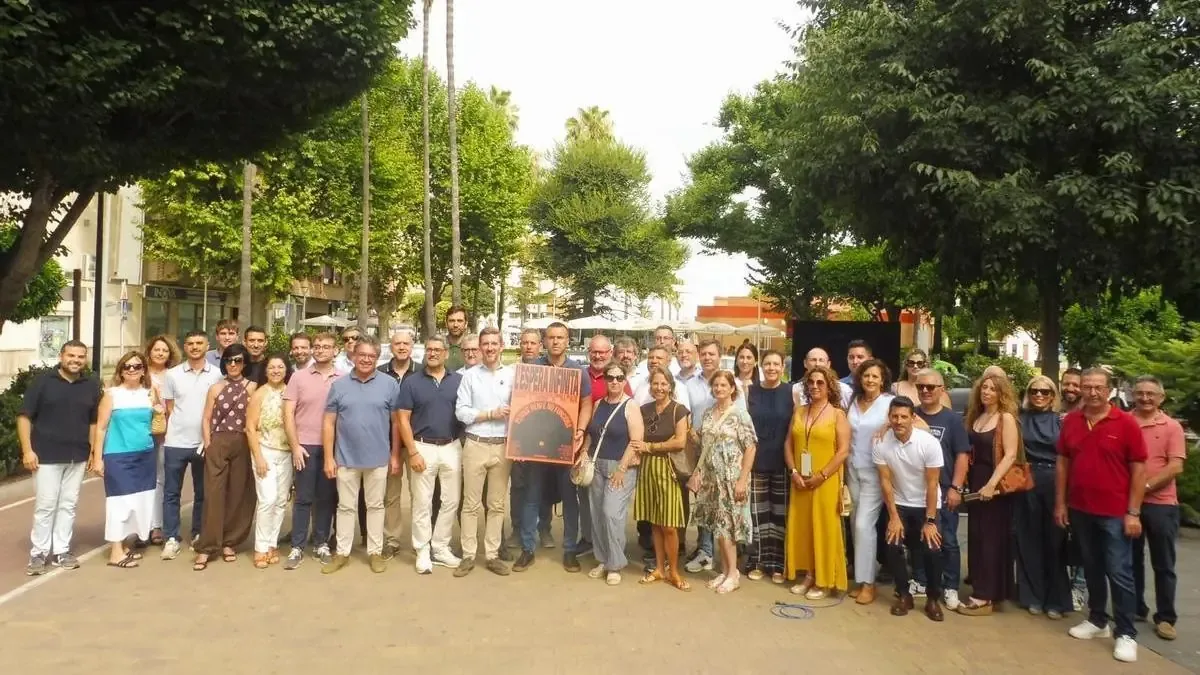 La campaña busca movilizar a los ciudadanos para exigir un servicio ferroviario más eficiente ante los constantes retrasos.