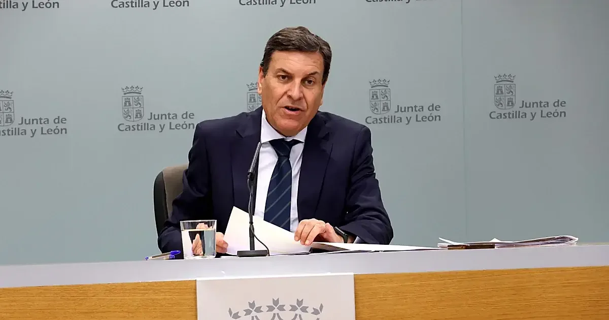 La alianza entre ambos partidos avanza hacia la investidura de Alfonso Fernández Mañueco.