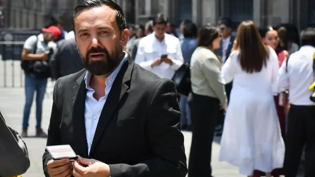 Arturo Ávila destaca que la intervención de agentes estadounidenses afecta la relación bilateral.