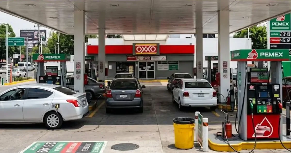 La gasolina Regular, Premium y Diésel presentan variaciones este viernes en la capital.