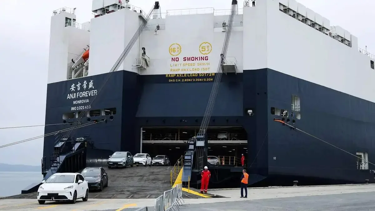La llegada de Saic a Ferrol genera inquietud en Defensa y el Gobierno gallego reacciona ante posibles intereses ocultos.