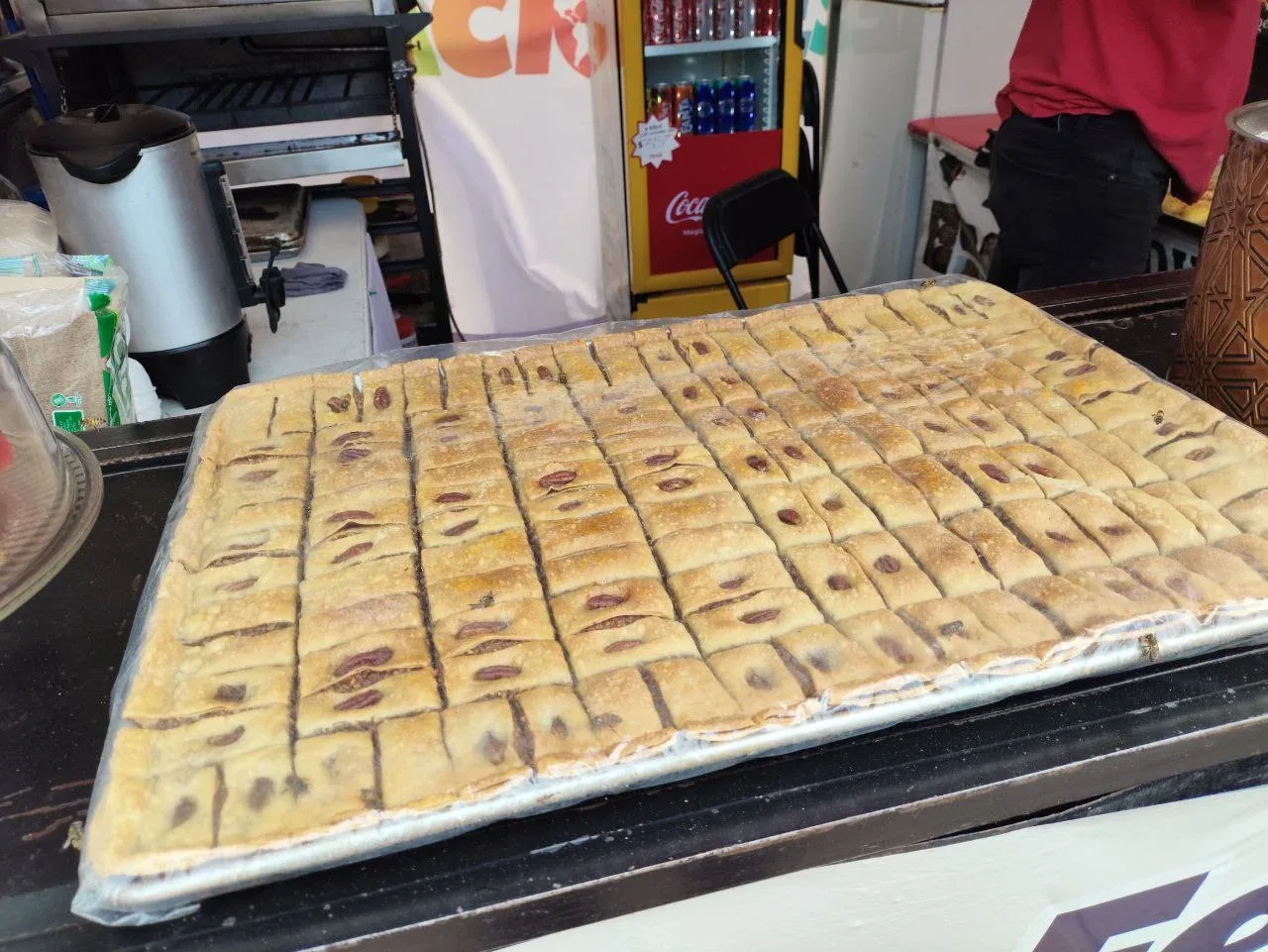 Preparación del café argelino en la Feria Estatal de León.